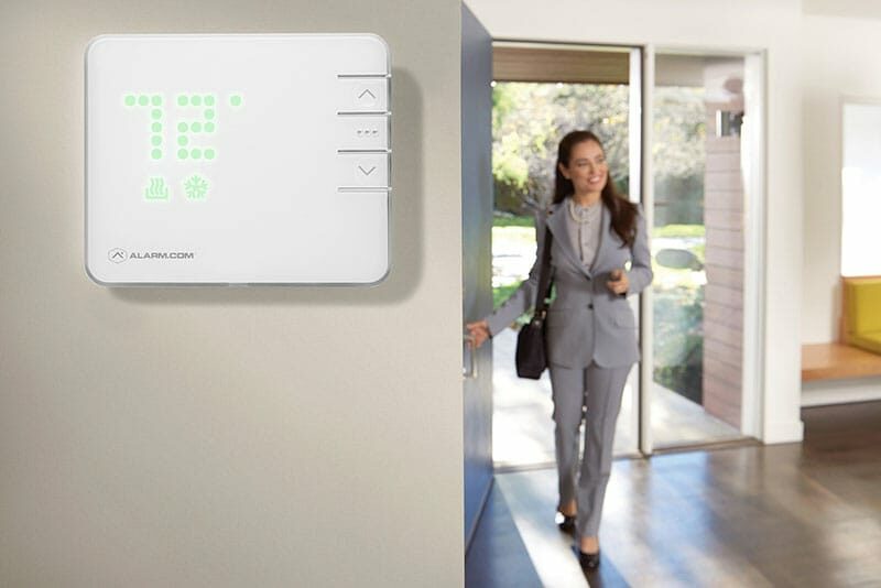 smart-thermostat-lifestyle-medium-compress